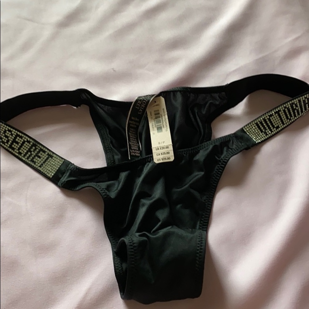 Victoria’s Secret panty with stresses NEW